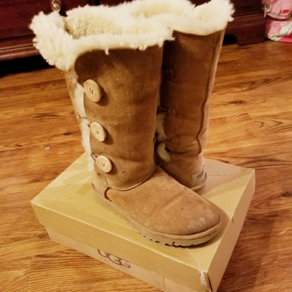 🎀Pre loved Uggs - Picture 2 of 4